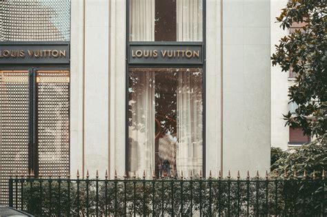 montaigne lv|louis vuitton avenue montaigne.